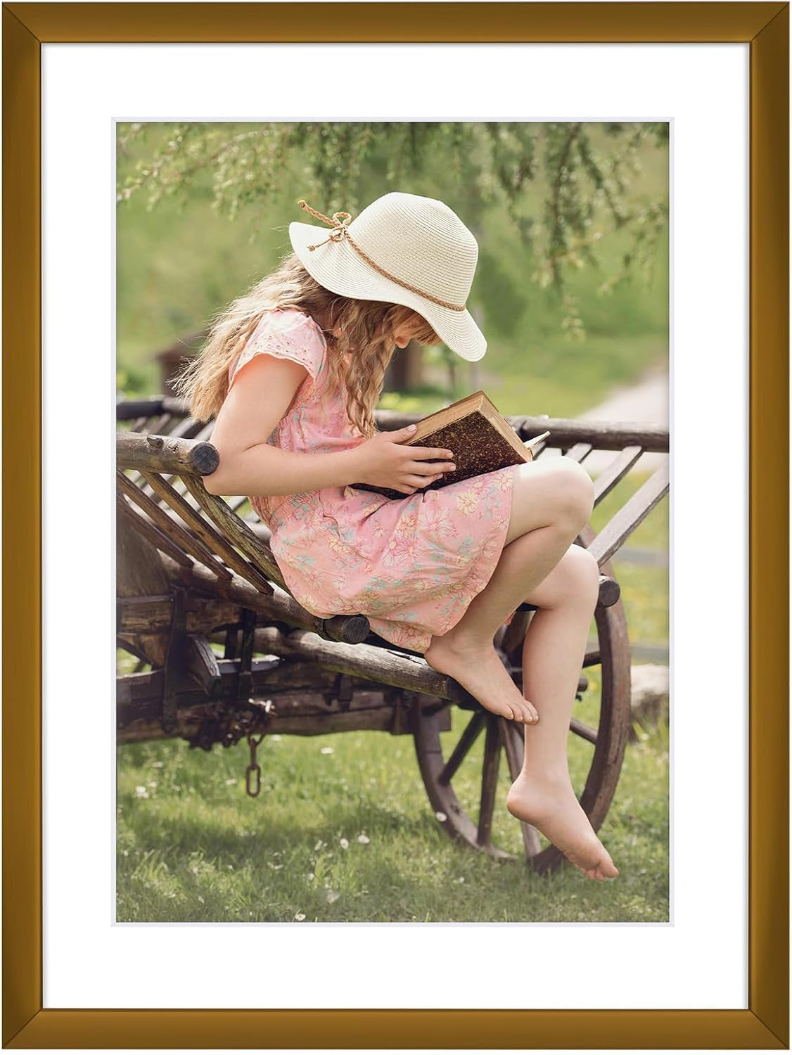 8" x 8" Aluminum Picture Frame with Mat – Gold