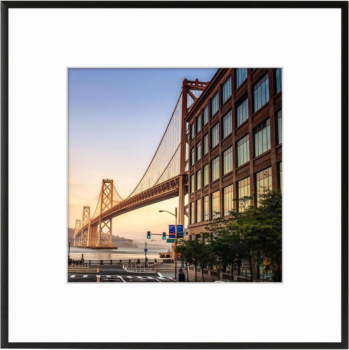 8" x 8" Aluminum Picture Frame with Mat – Gold