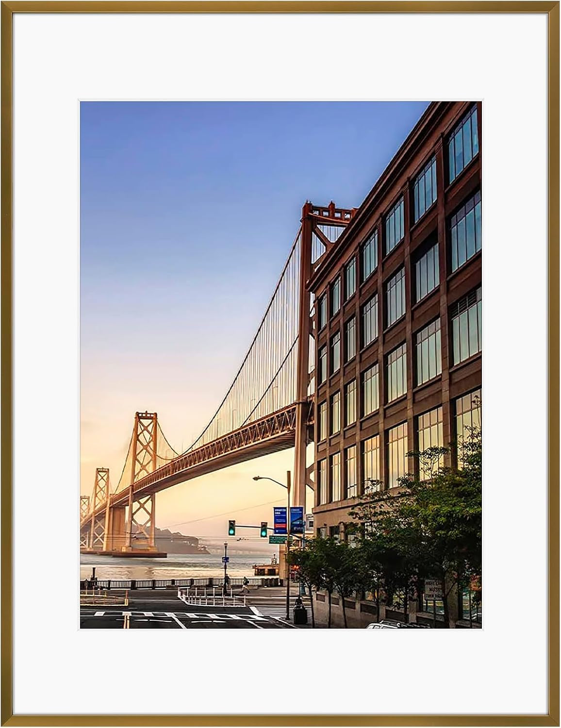 8" x 8" Aluminum Picture Frame with Mat – Gold