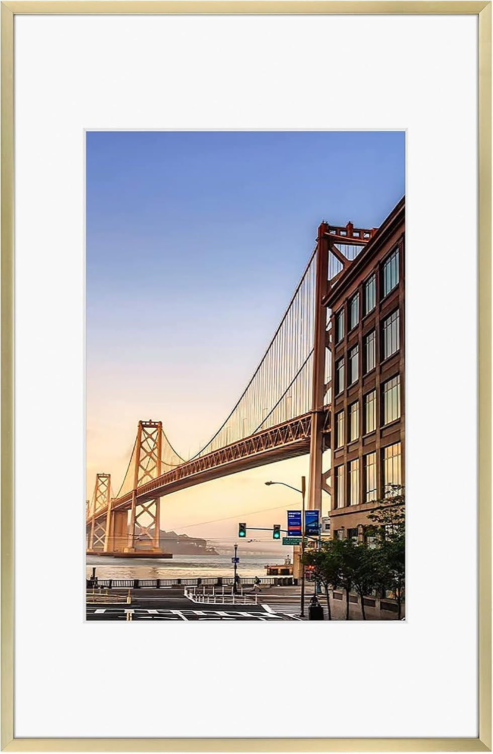 8" x 8" Aluminum Picture Frame with Mat – Gold
