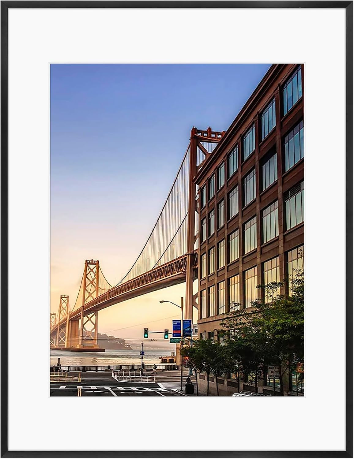 8" x 8" Aluminum Picture Frame with Mat – Gold