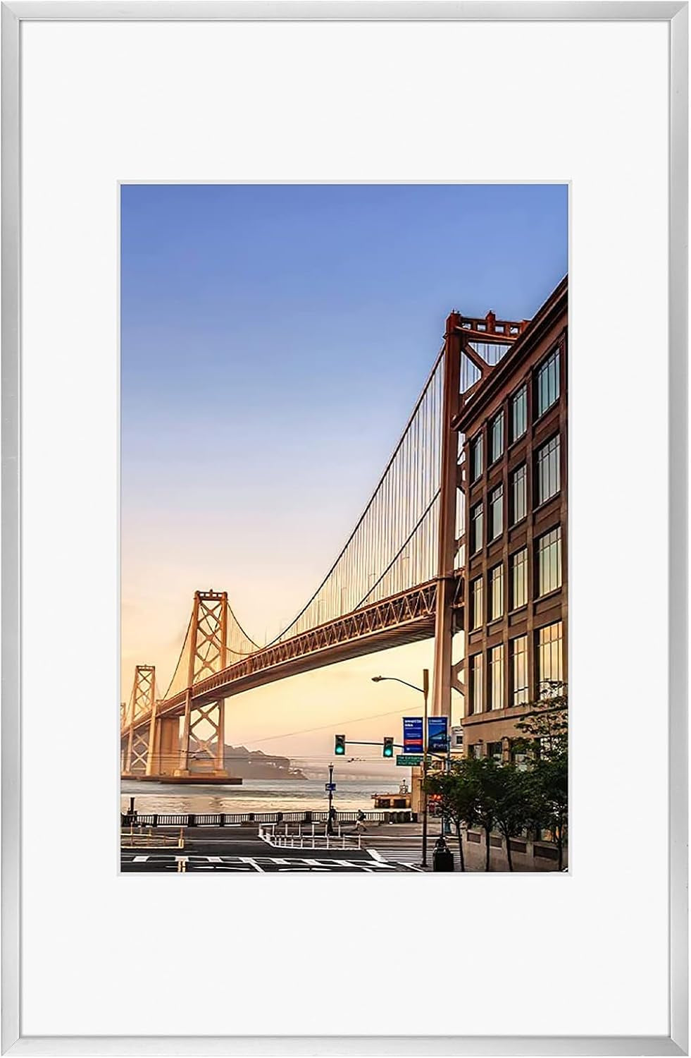 8" x 8" Aluminum Picture Frame with Mat – Gold
