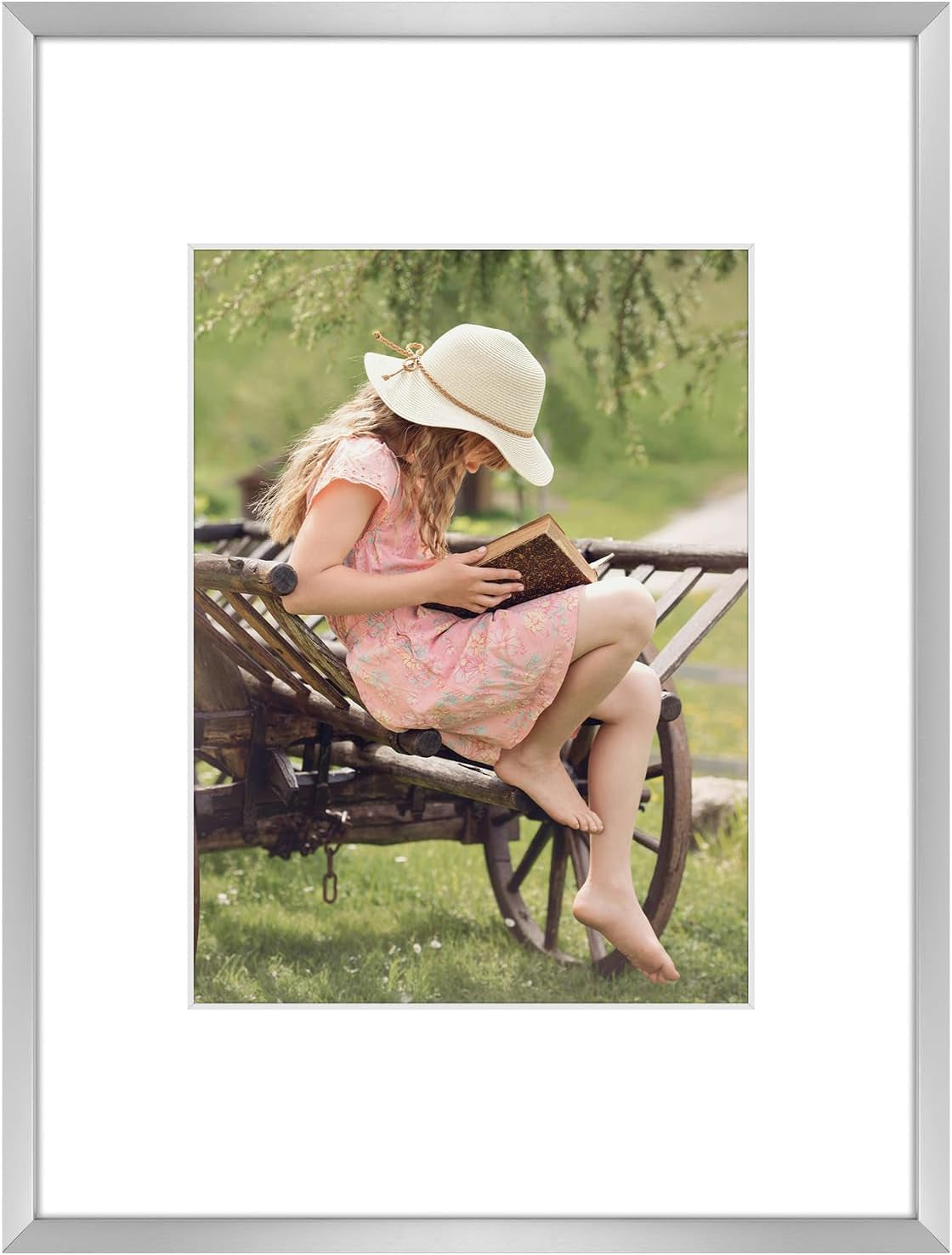8" x 8" Aluminum Picture Frame with Mat – Gold