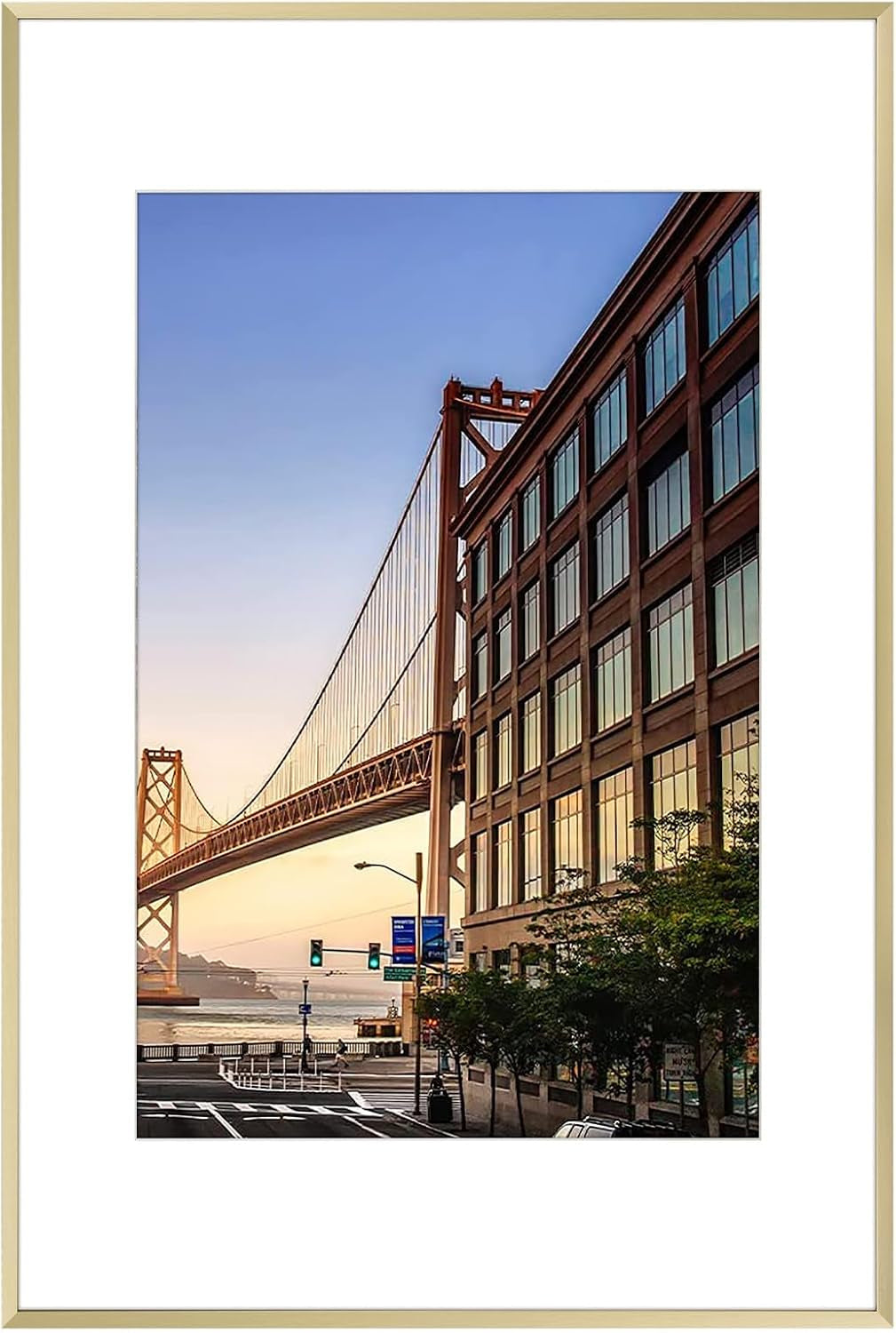8" x 8" Aluminum Picture Frame with Mat – Gold