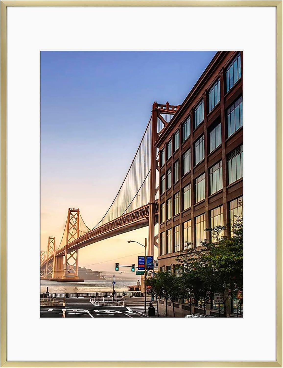 8" x 8" Aluminum Picture Frame with Mat – Gold