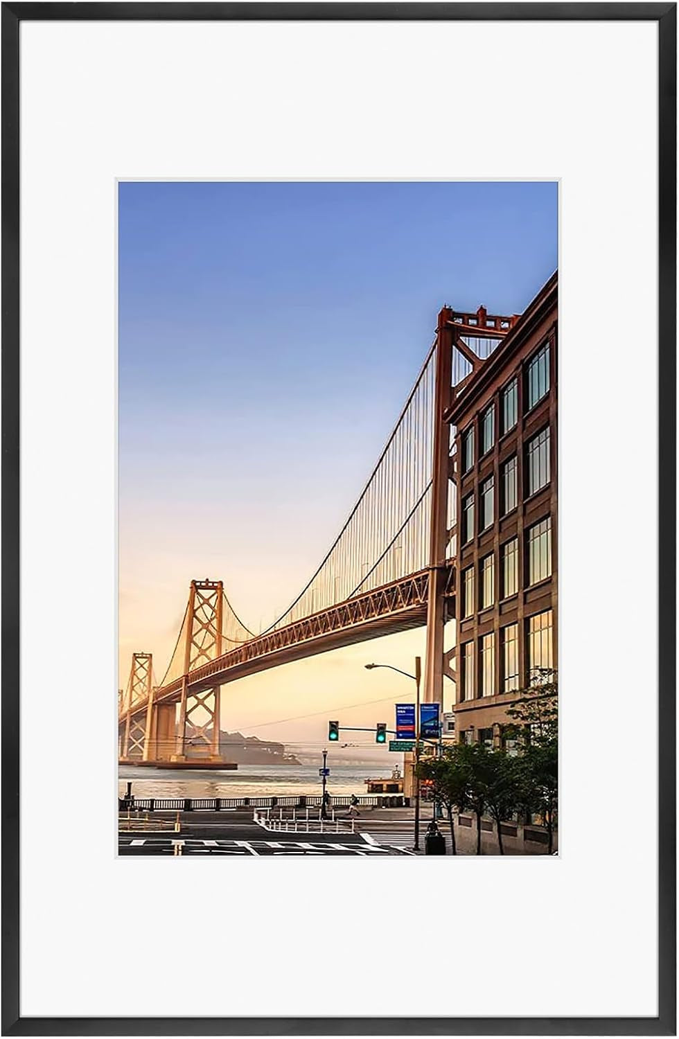 8" x 8" Aluminum Picture Frame with Mat – Gold