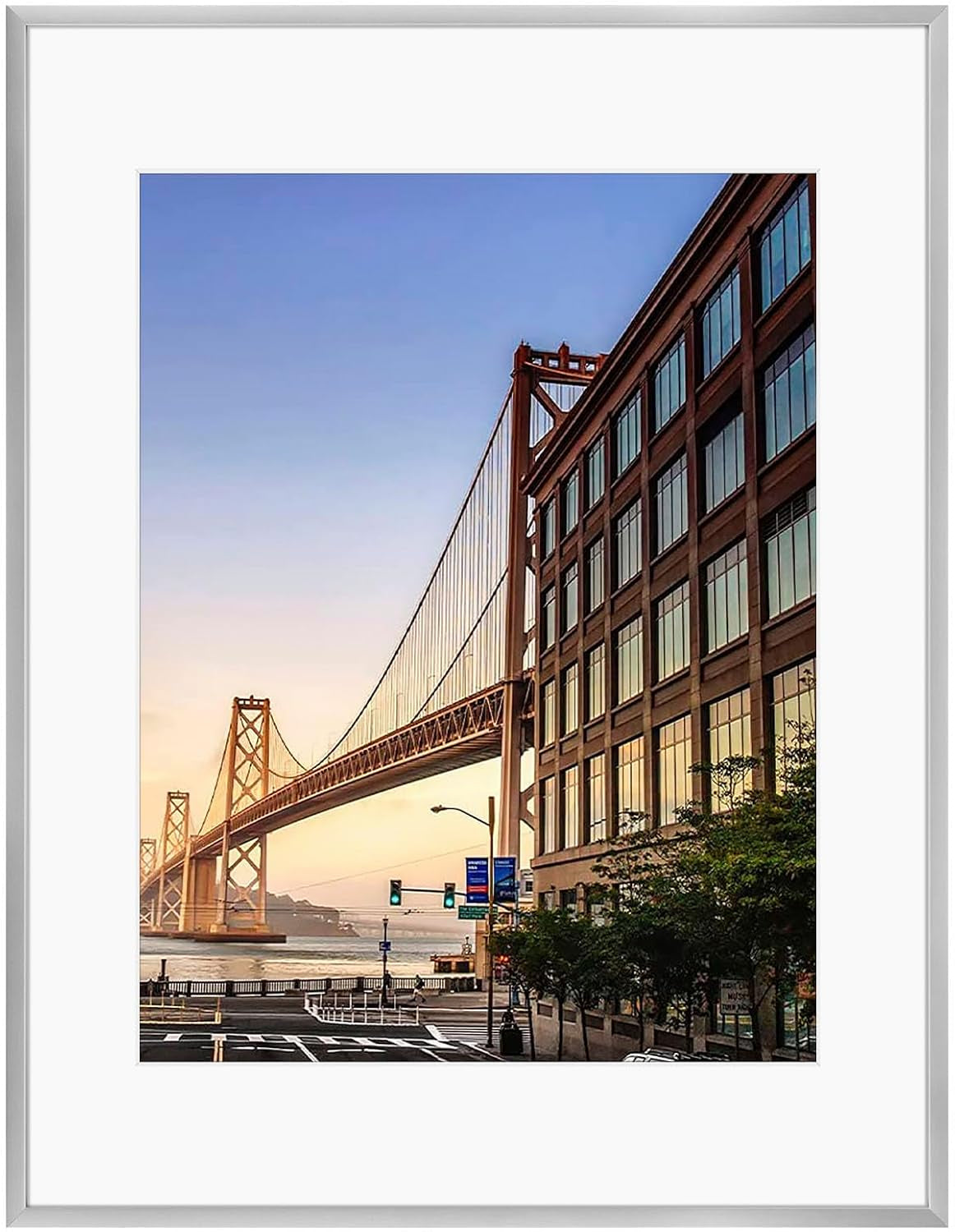 8" x 8" Aluminum Picture Frame with Mat – Gold