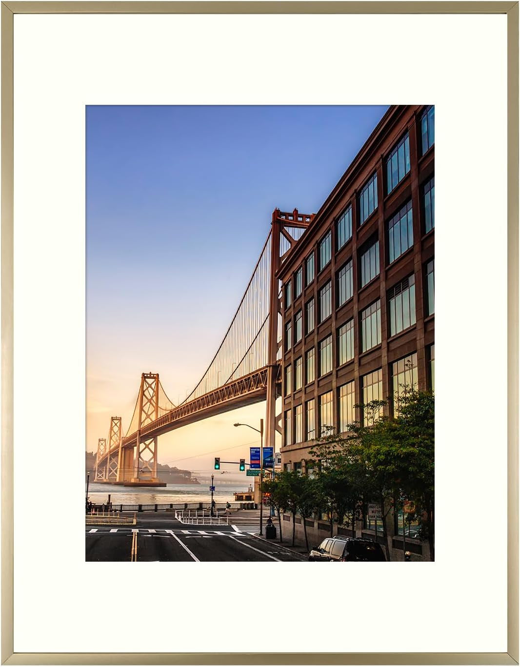 8" x 8" Aluminum Picture Frame with Mat – Gold