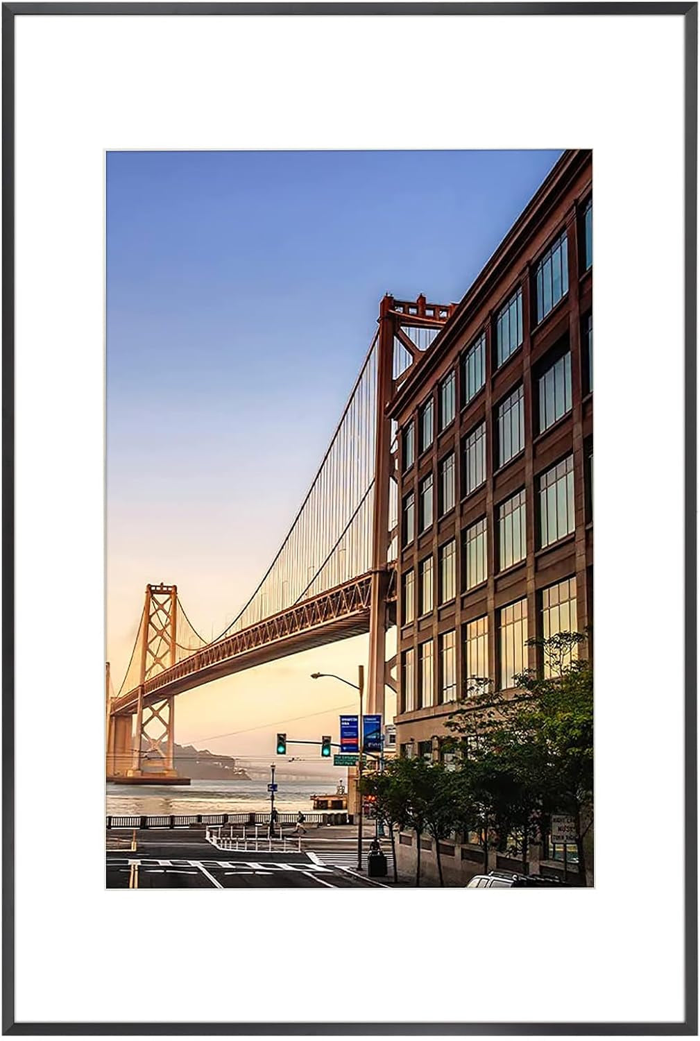 8" x 8" Aluminum Picture Frame with Mat – Gold