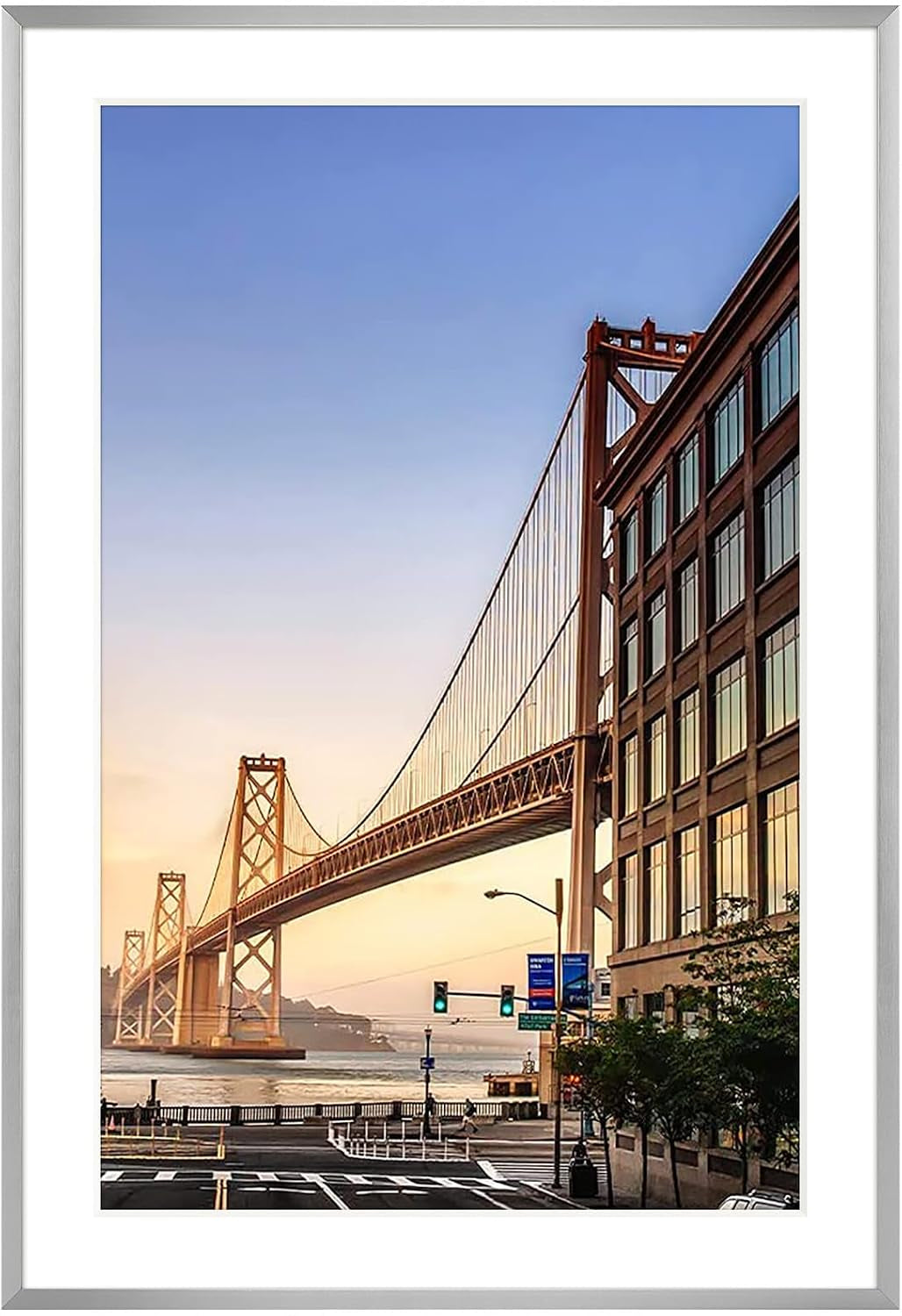 8" x 8" Aluminum Picture Frame with Mat – Gold